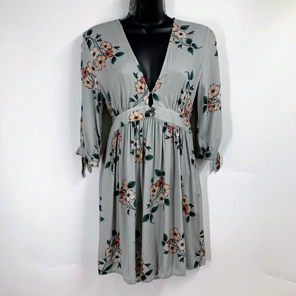 Saltwater Luxe Women's Madden Floral Dream 3/4 Sleeve Dress Size S